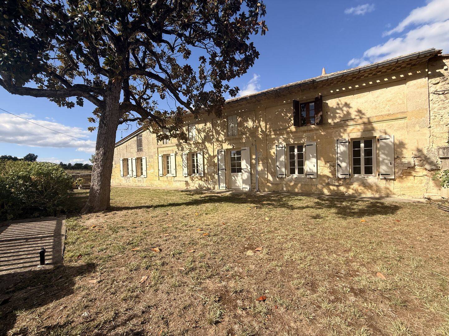 Maison 5 pièces 134 m² · à Nérigean · 133,9 m² · 1 300 €/mois