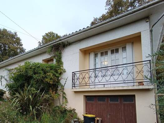 Maison de plain-pied à vendre 85 000 € 3 pièces 3 chambres 98 m² 889 m² de terrain Nogaro 32110