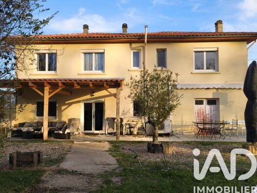 Maison à vendre 259 500 € 7 pièces 5 chambres 154 m² 2 567 m² de terrain Lamonzie-Saint-Martin 24680