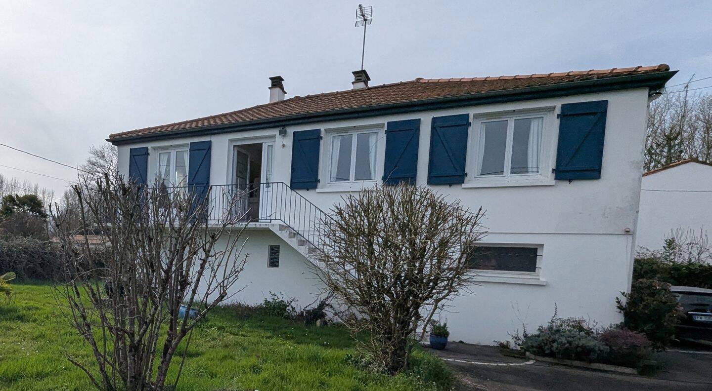 Maison 6 pièces 106 m² · à Magné · 106,1 m² · 226 000 €