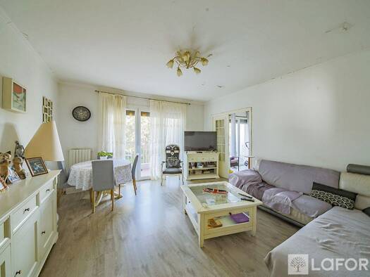 Appartement à vendre 165 000 € 4 pièces 3 chambres 86 m² Étage 3/9 Montesoro Bastia 20200