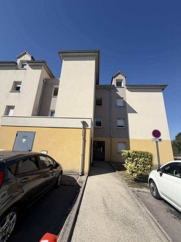 Appartement 3 pièces 78 m² · à Saint-André-les-Vergers · 78 m² · 781 €