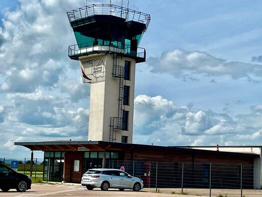 Immeuble à vendre 240 000 € 570 m² Saint-Léger-sur-Roanne 42155