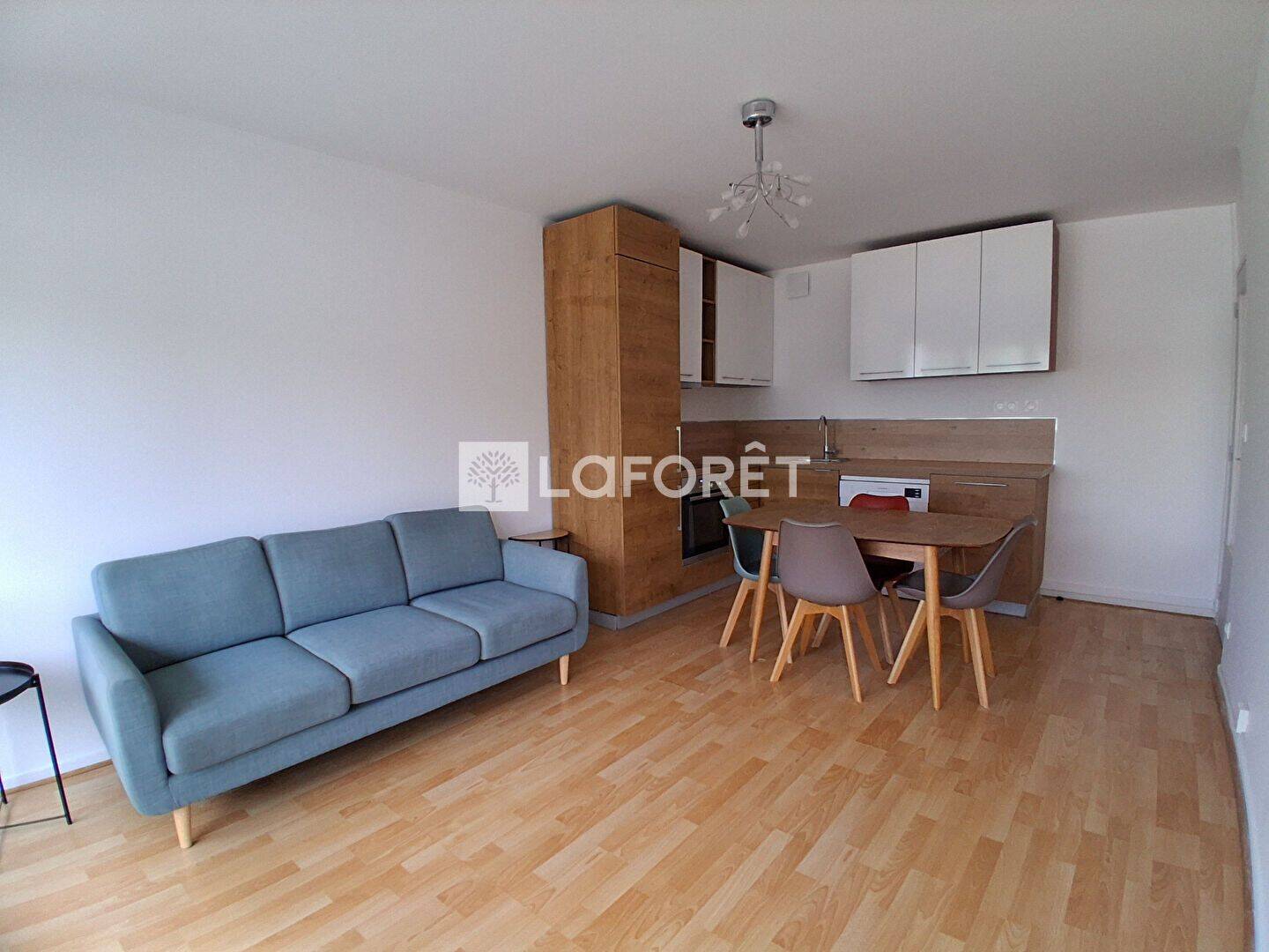 Appartement 3 pièces 57 m² · à Vitry-sur-Seine · 57,3 m² · 1 325 €