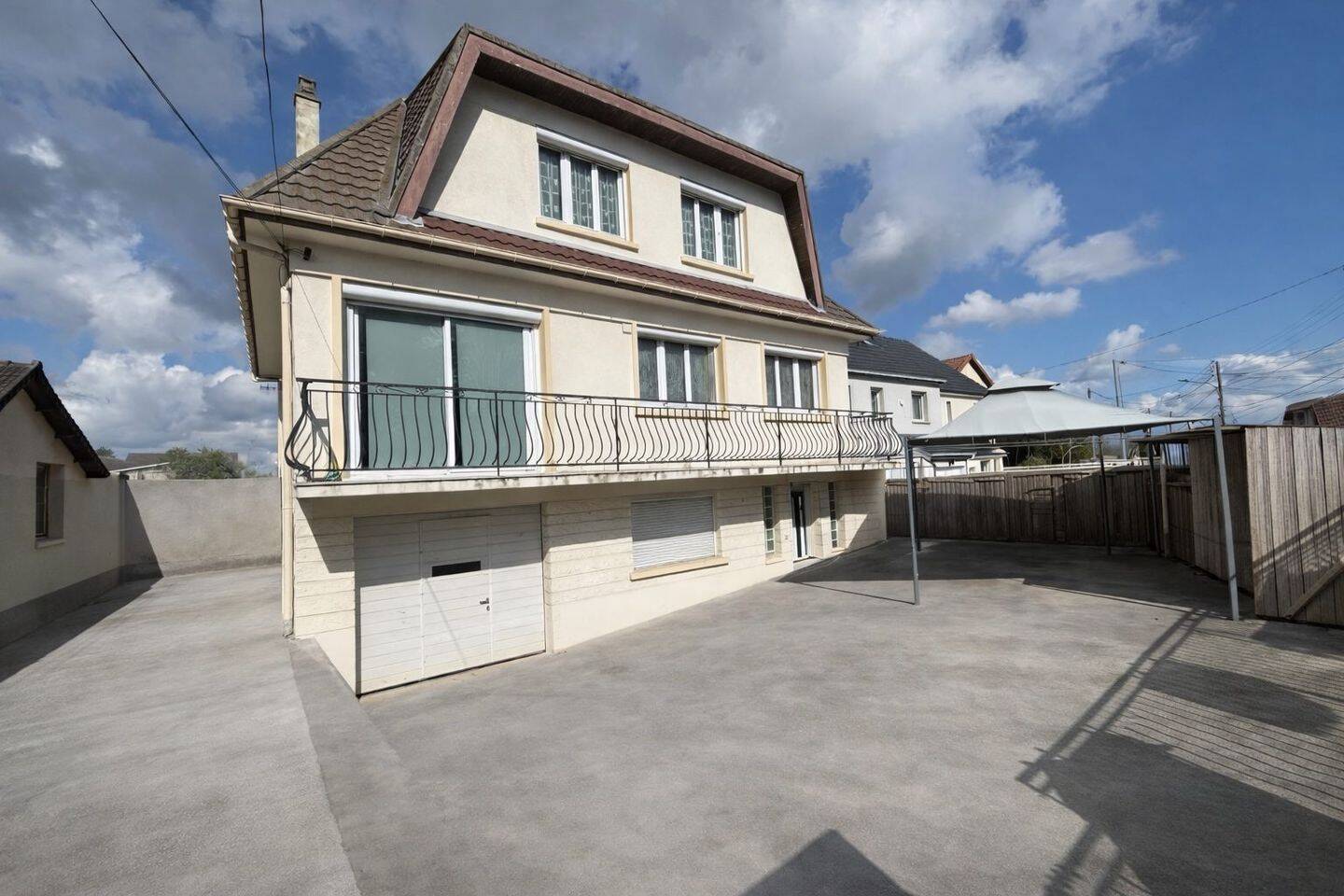 Maison 7 pièces 163 m² · à Chelles · 163 m² · 390 000 €