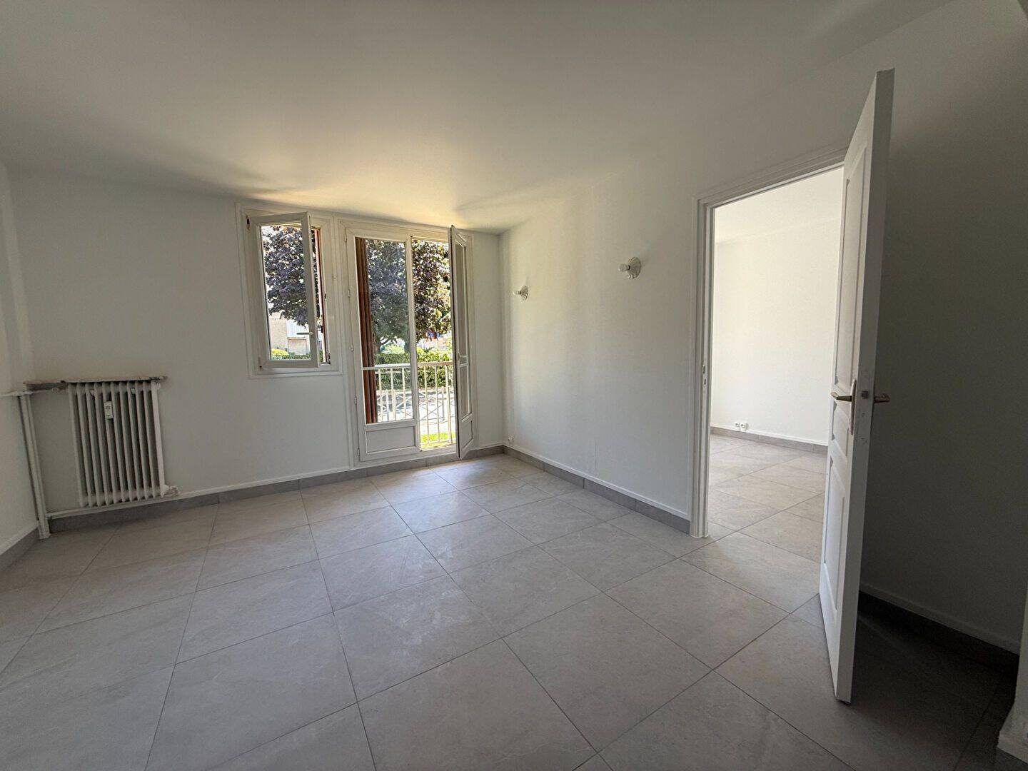 Appartement 2 pièces 36 m² · à Chaville · 36,1 m² · 830 €
