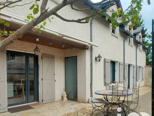 Maison à vendre 319 000 € 9 pièces 5 chambres 250 m² 7 700 m² de terrain Senillé-Saint-Sauveur 86100