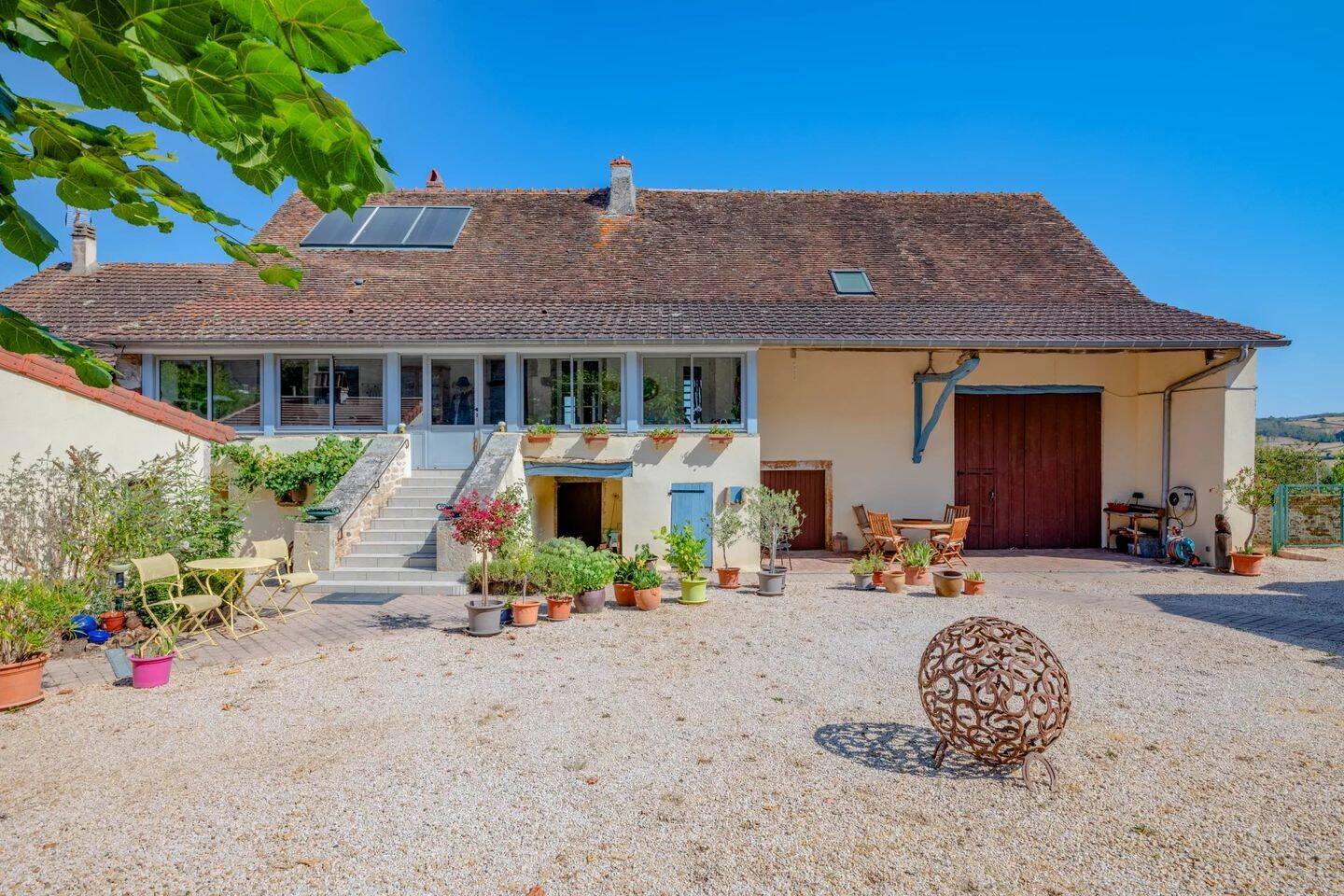 Maison 4 pièces 210 m² · à Sigy-le-Châtel · 210 m² · 280 000 €