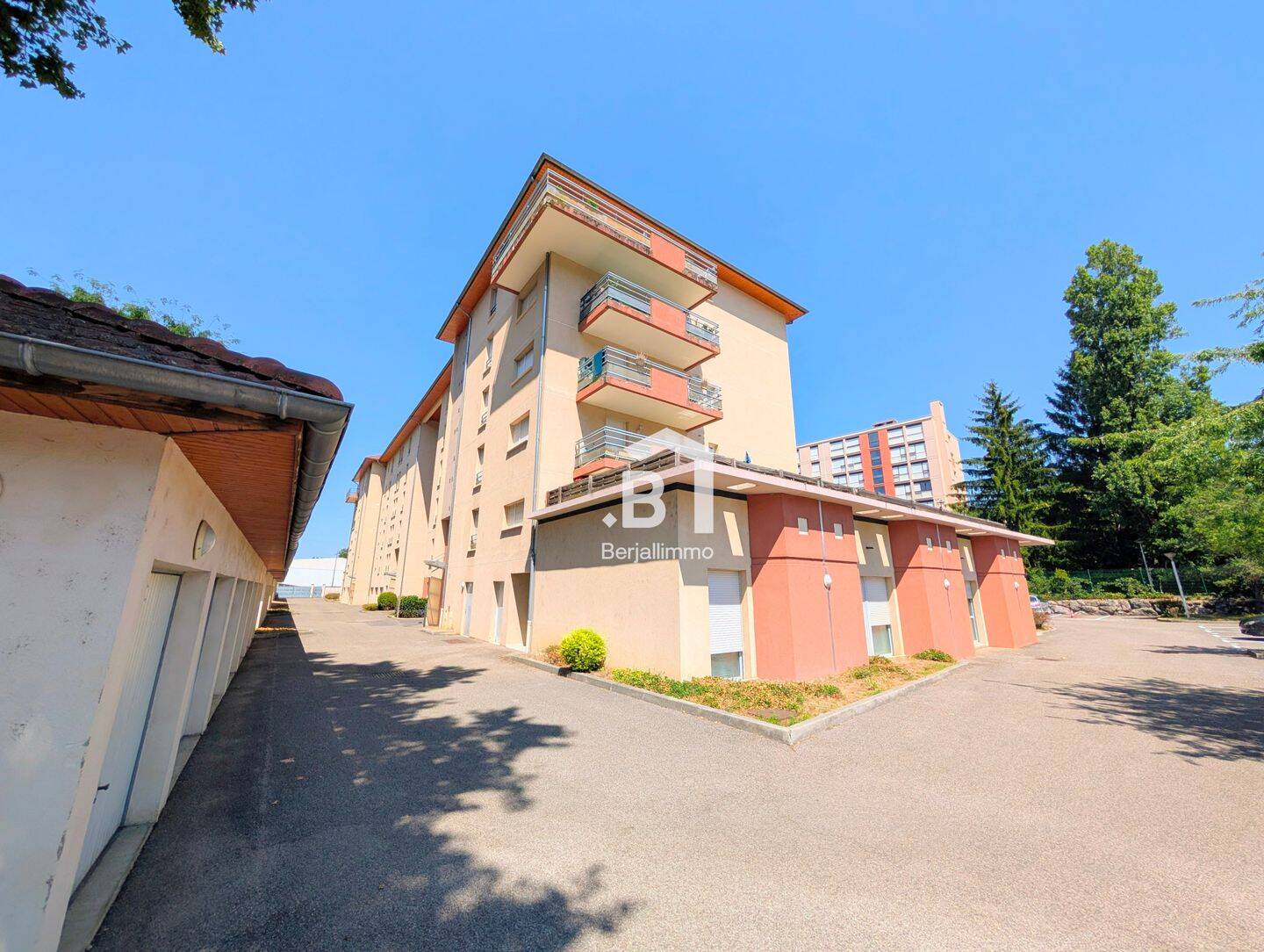 Appartement 4 pièces 106 m² · à Bourgoin-Jallieu · 106 m² · 249 000 €