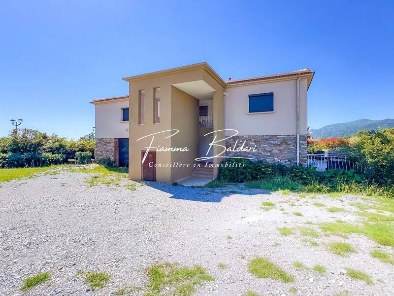 Appartement 3 pièces 63 m² · à Lucciana · 63 m² · 800 €