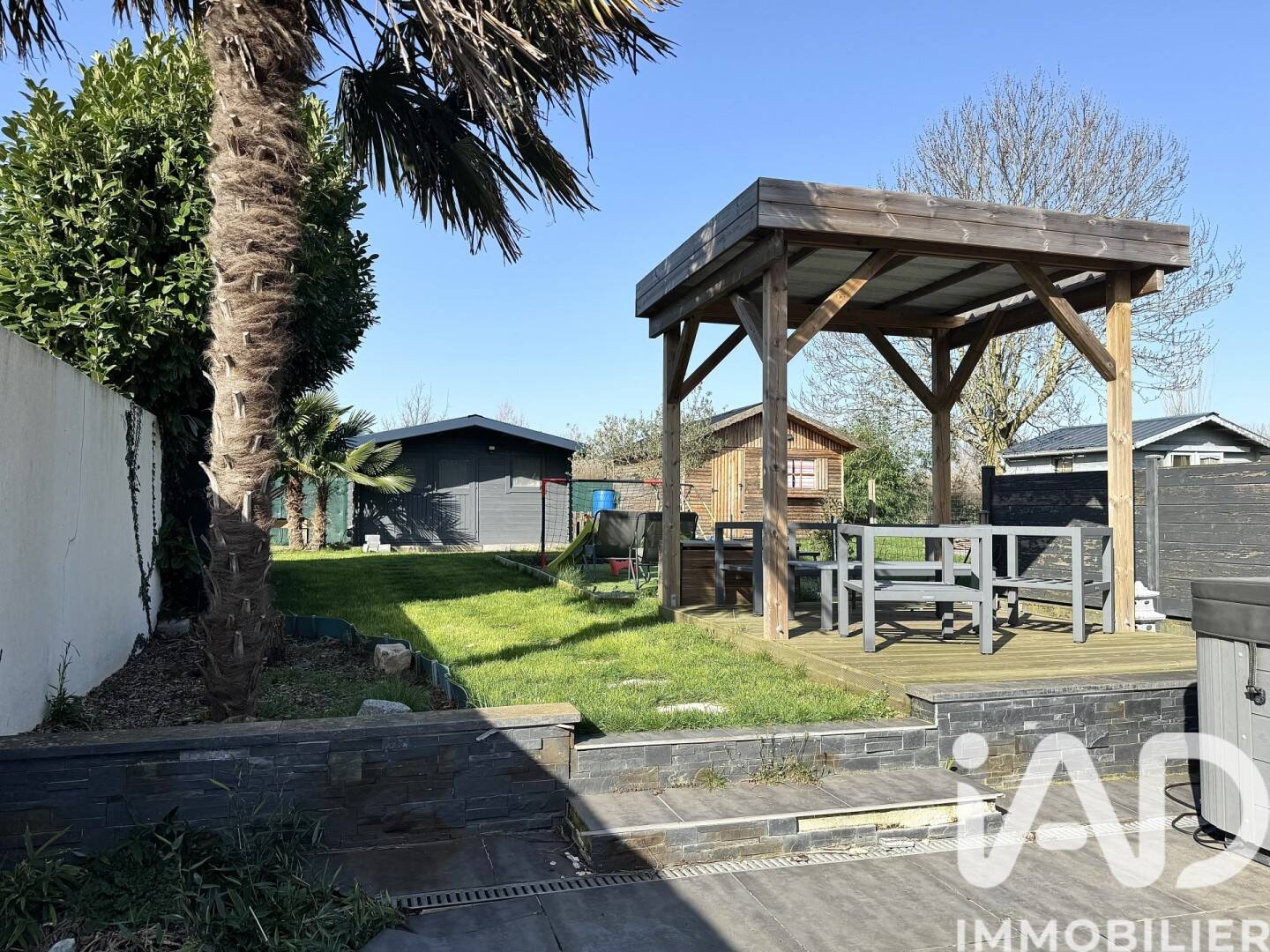 Maison 4 pièces 96 m² · à Neuville-en-Ferrain · 96 m² · 285 000 €