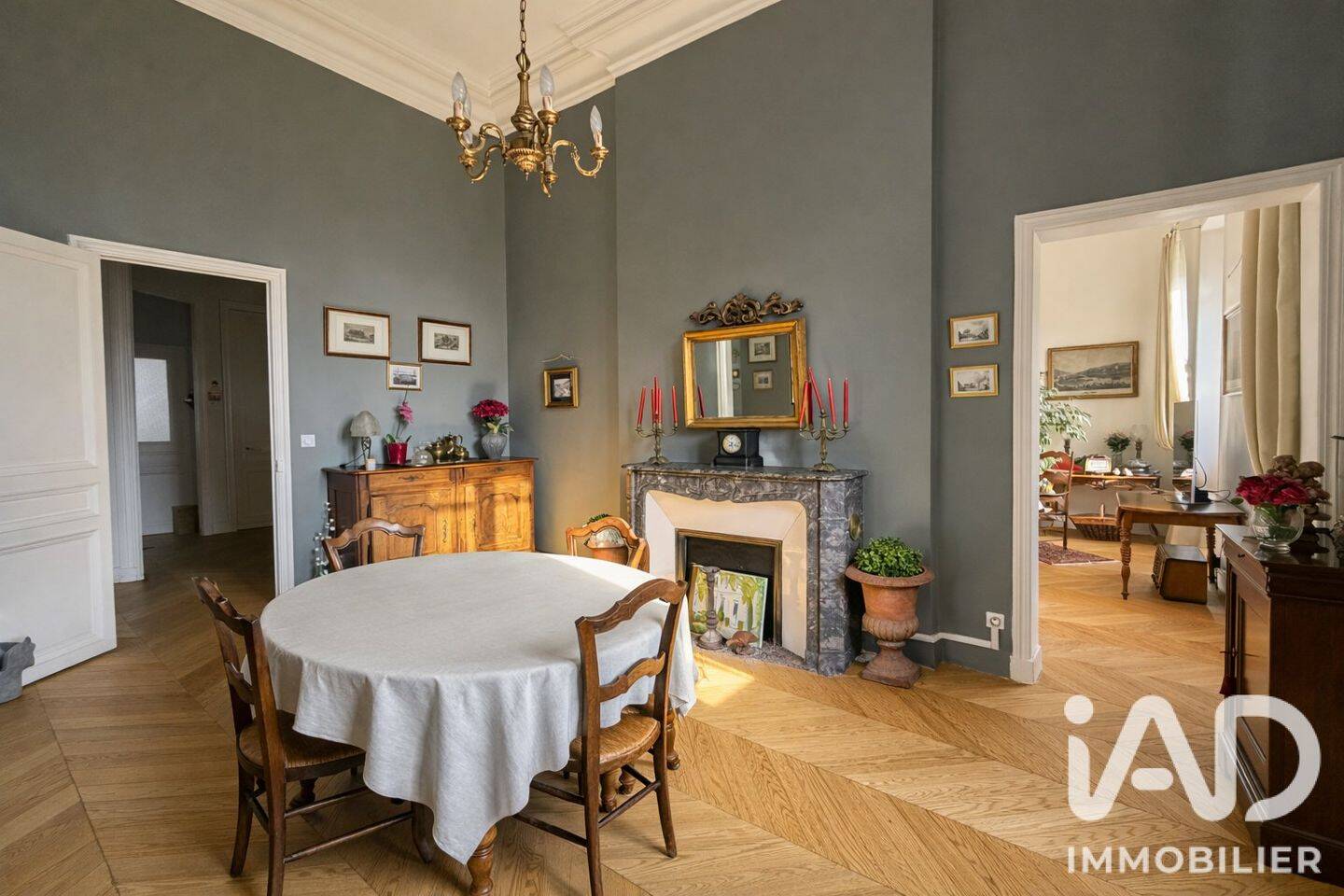 Appartement 5 pièces 145 m² · à Marseille 8ème Arrondissement · 145,3 m² · 650 000 €