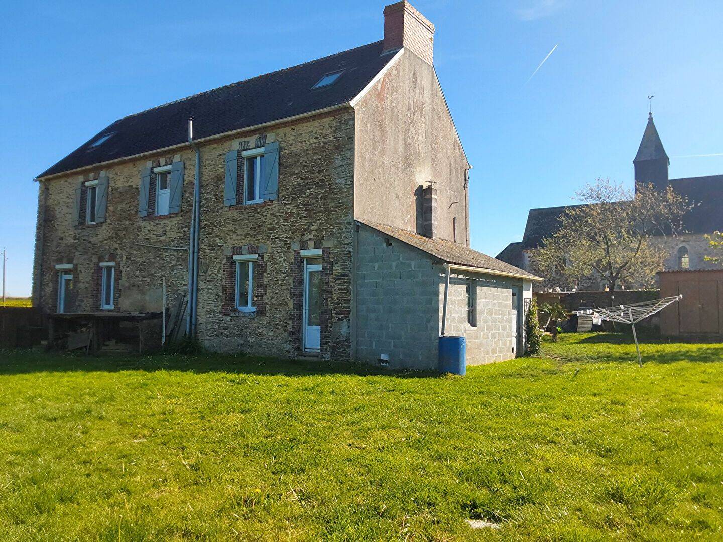 Maison 7 pièces 153 m² · à Montfiquet · 152,6 m² · 212 750 €