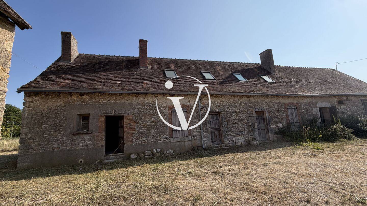 Maison 3 pièces 128 m² · à Gombergean · 128 m² · 61 900 €