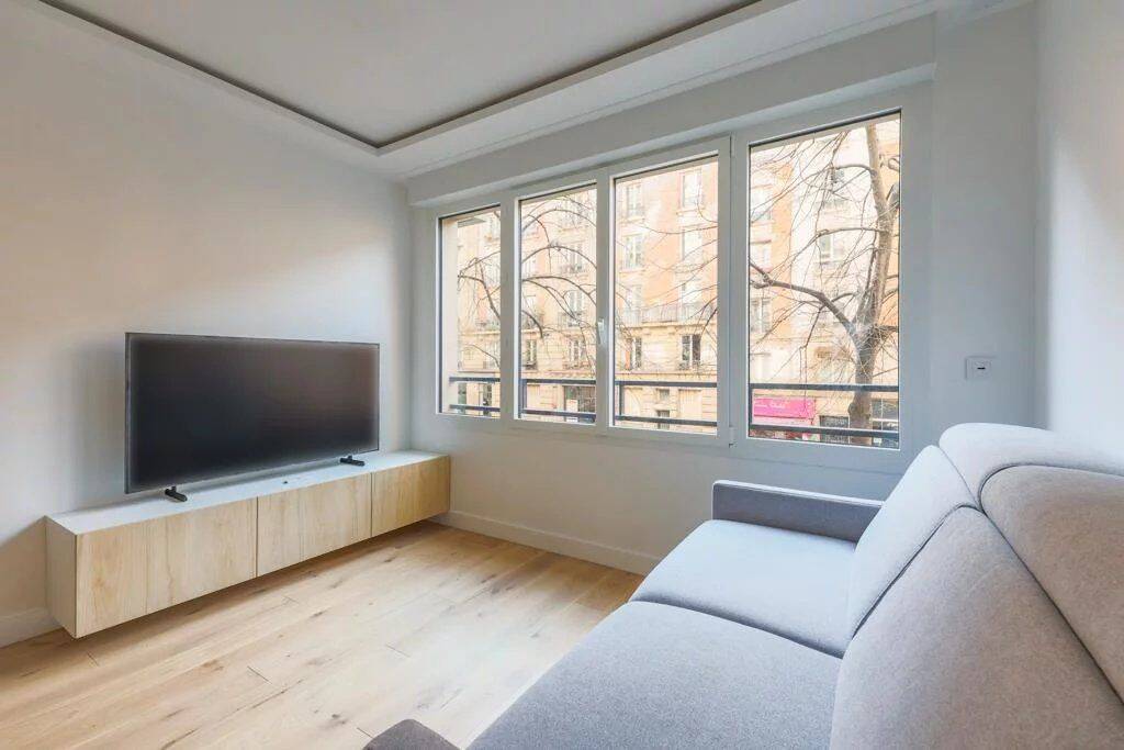 Appartement 2 pièces 50 m² · à Paris 15ème Arrondissement · 50 m² · 2 300 €