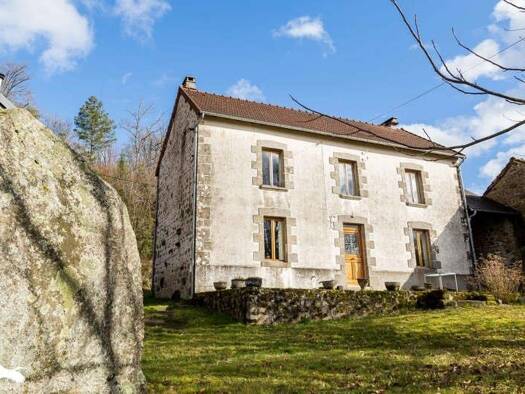 Maison à vendre 159 000 € 5 pièces 4 chambres 182 m² 1 115 m² de terrain Janaillat 23250