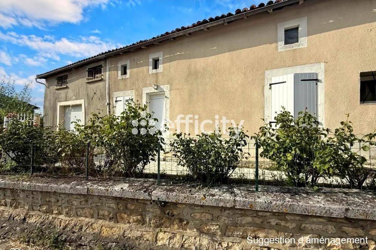 Maison 5 pièces 150 m² · à Saint-Pierre-d'Exideuil · 150 m² · 119 000 €