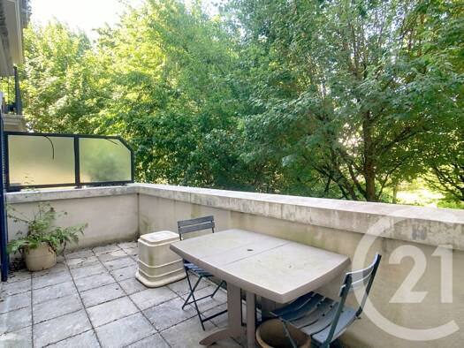 Appartement à vendre 192 000 € 2 pièces 1 chambre 41,4 m² RDC La Prevote Thiais 94320