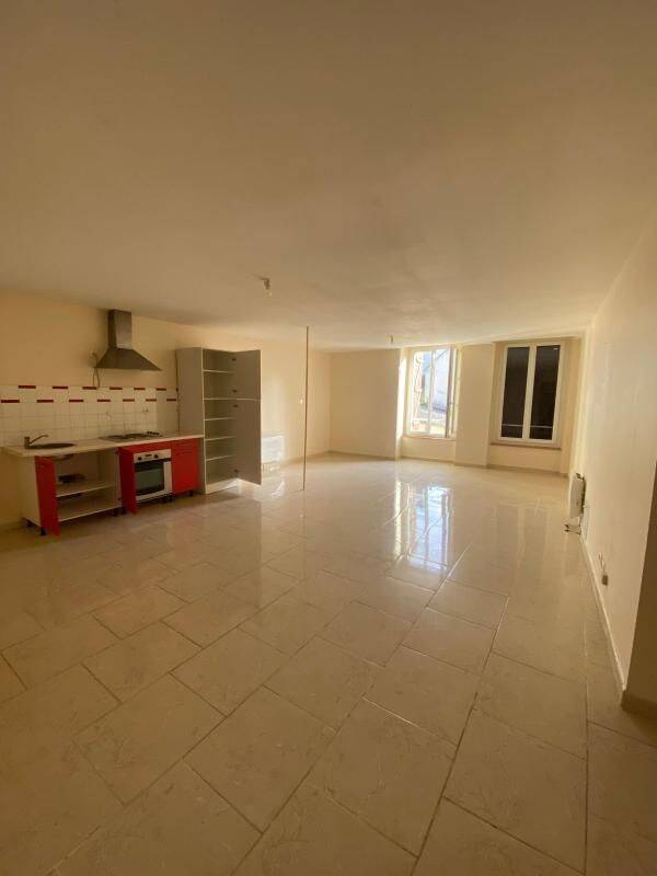 Appartement 2 pièces 57 m² · à Auxerre · 56,5 m² · 560 €
