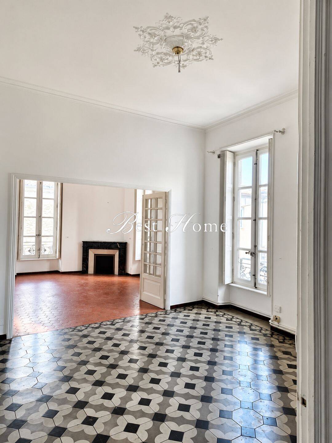 Appartement 5 pièces 127 m² · à Nîmes · 126,5 m² · 294 000 €