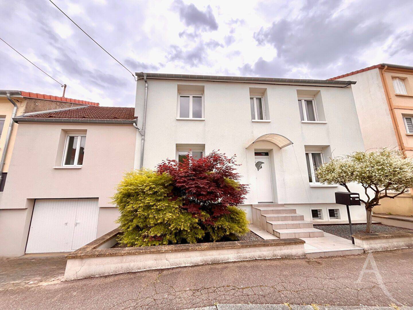 Maison 9 pièces 185 m² · à Longeville-lès-Metz · 185 m² · 569 000 €