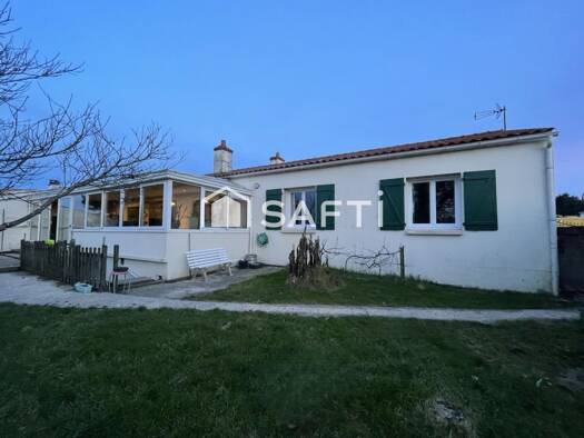 Maison de plain-pied à vendre 269 000 € 5 pièces 4 chambres 170 m² 645 m² de terrain Apremont 85220