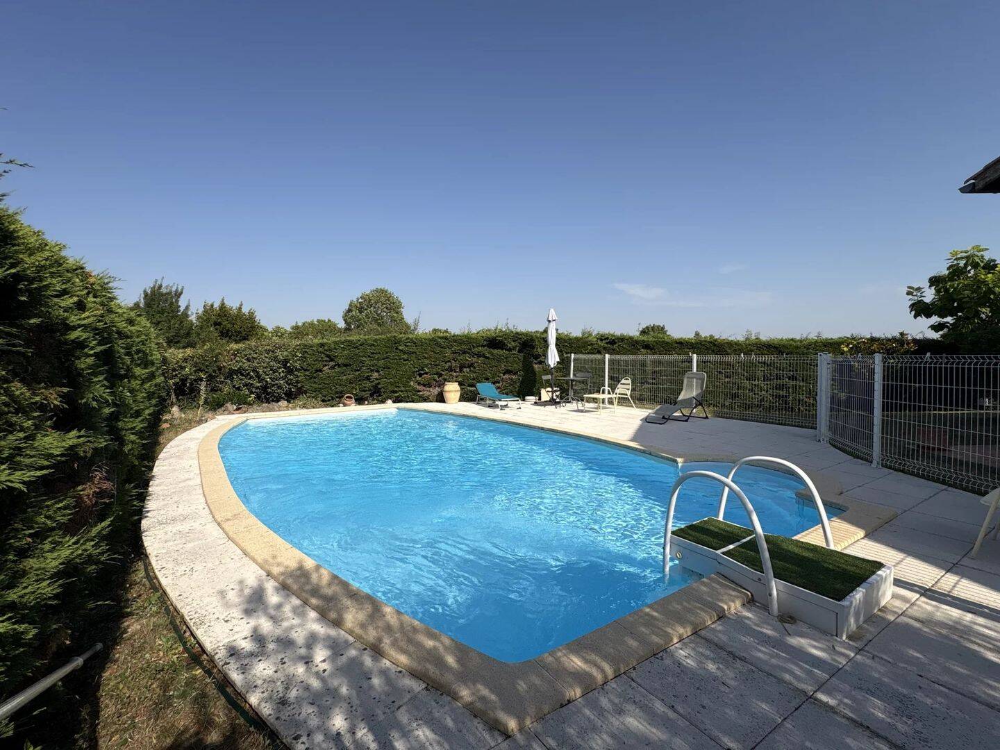 Maison 7 pièces 156 m² · à La Salvetat-Saint-Gilles · 156 m² · 427 000 €