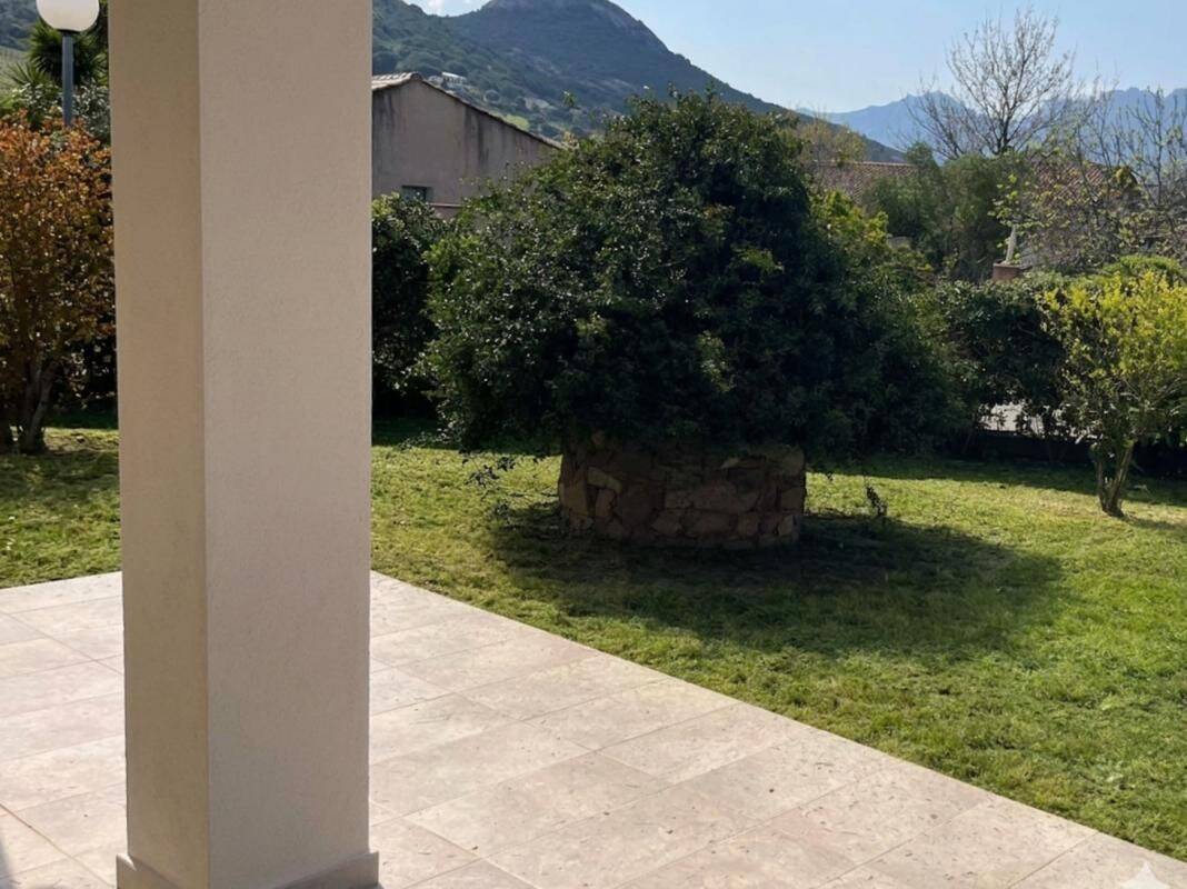 Maison 5 pièces 148 m² · à Calenzana · 148 m² · 449 000 €