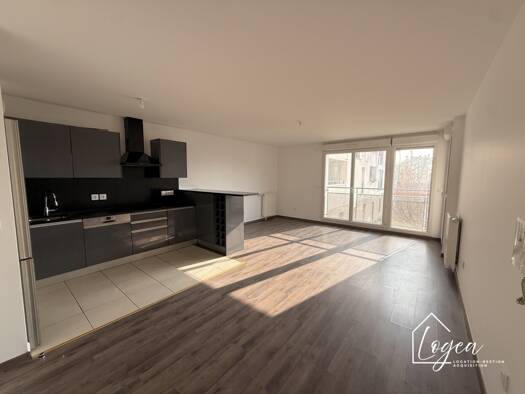 Appartement à vendre 229 000 € 4 pièces 3 chambres 79,5 m² Étage 1/4 Meaux 77100