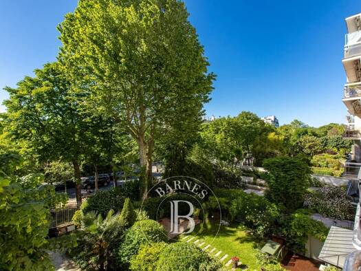 Appartement à vendre 3 250 000 € 7 pièces 4 chambres 190 m² Étage 2/3 Parc d'Orléans Neuilly-sur-Seine 92200
