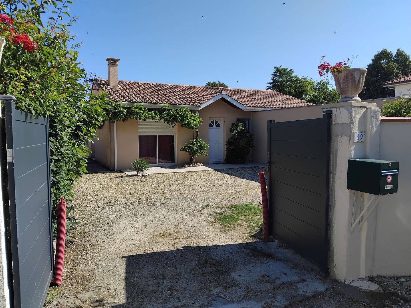 Maison 5 pièces 100 m² · à Castelnau-de-Médoc · 100 m² · 1 300 €