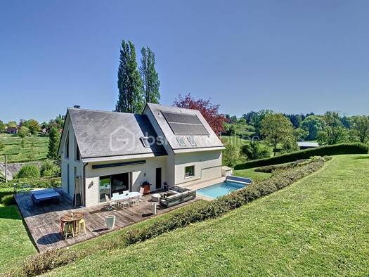 Maison à vendre 992 000 € 6 pièces 4 chambres 199,5 m² 4 200 m² de terrain Gonneville-sur-Mer 14510