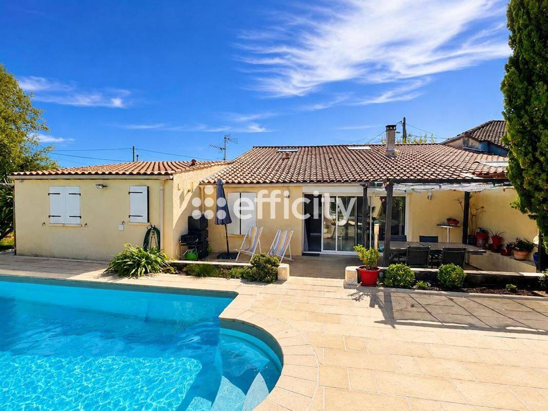 Maison 5 pièces 156 m² · à Arces · 156 m² · 377 500 €