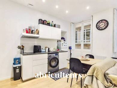 Appartement à vendre 250 800 € 2 pièces 1 chambre 42,1 m² 1er étage Terreaux Lyon 1er 69001
