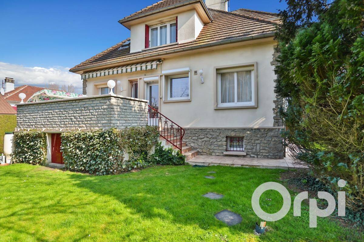 Maison 7 pièces 127 m² · à Gournay-en-Bray · 127 m² · 348 000 €