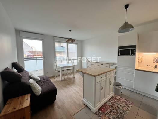 Appartement à louer - Première occupation 1 050 € 2 pièces 1 chambre 40 m² Étage 2/5 Colombier Bezons 95870