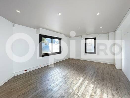 Local commercial à louer 1 448 € 52 m² de surface de vente Clermont 60600