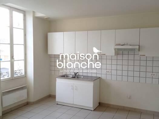 Appartement à louer 550 € 3 pièces 2 chambres 54,2 m² Étage 1/1 Guîtres 33230
