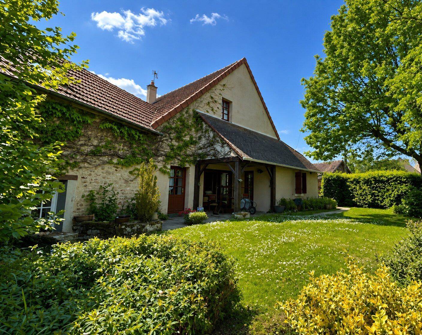 Maison 7 pièces 85 m² · à Thevet-Saint-Julien · 85 m² · 169 900 €