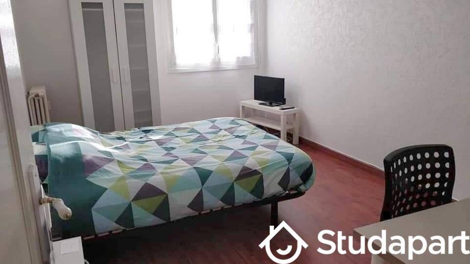 1 pièce 10 m² · à Brest · 10 m² · 370 €/mois