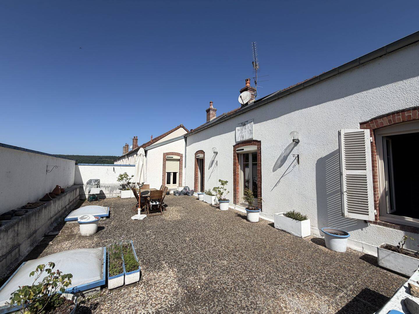 Maison 7 pièces 360 m² · à Montbard · 360 m² · 328 000 €