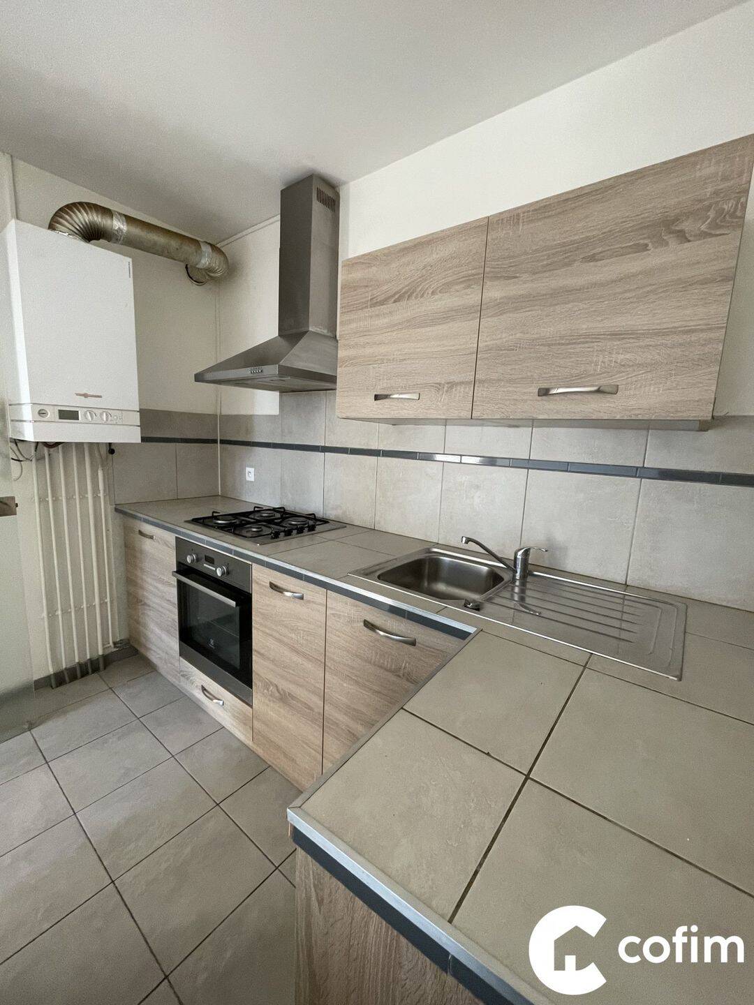 Appartement 2 pièces 38 m² · à Oloron-Sainte-Marie · 38 m² · 555 €
