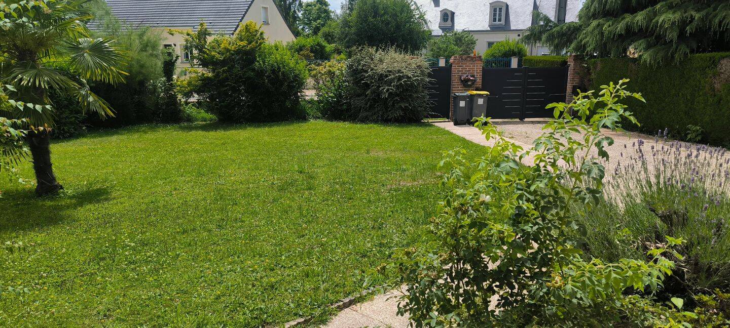 Maison 5 pièces 144 m² · à Sandillon · 144 m² · 325 000 €