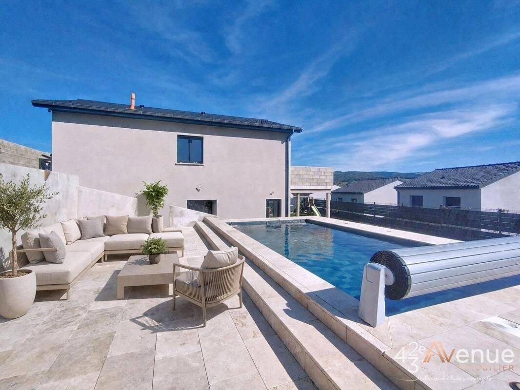 Maison 6 pièces 128 m² · à La Ricamarie · 128 m² · 341 000 €