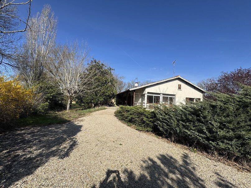 Maison 7 pièces 227 m² · à Saint-Jean · 227 m² · 340 000 €