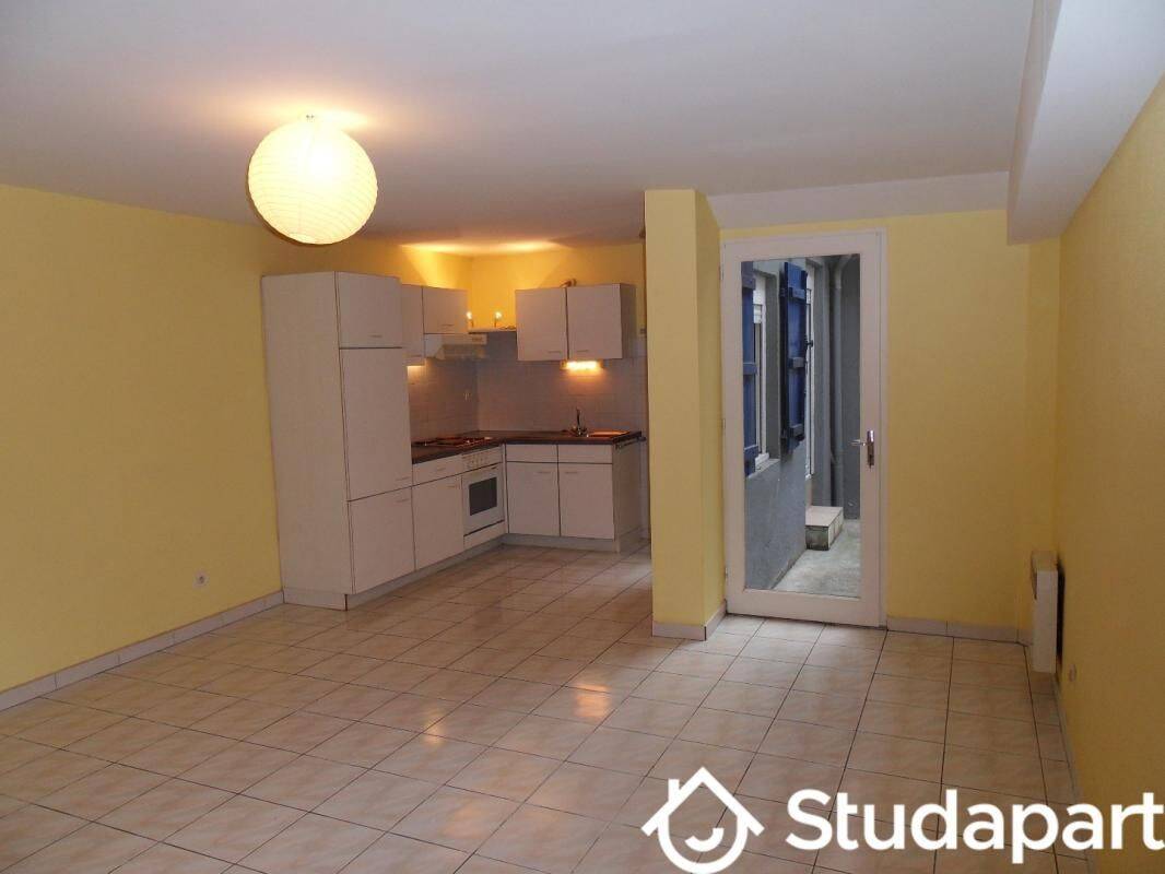 Appartement 2 pièces 42 m² · à Pau · 42 m² · 590 €/mois