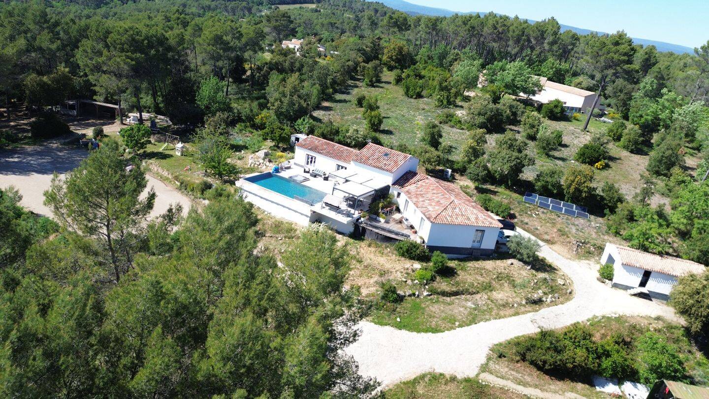 Maison 6 pièces 234 m² · à Lorgues · 234 m² · 990 000 €