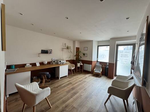 Local commercial à vendre 74 000 € 20 m² de surface de vente Centre Ville Le Thor 84250