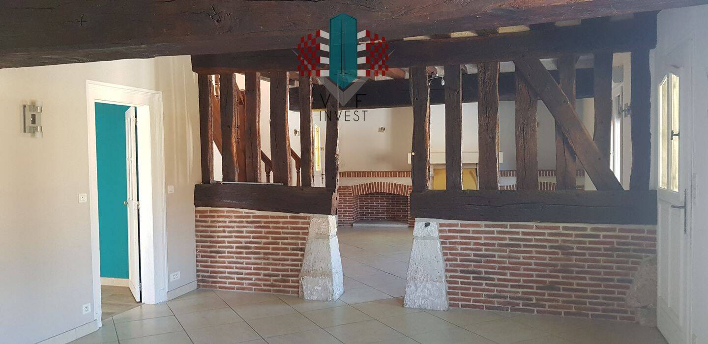 Maison 7 pièces 251 m² · à Évreux · 251 m² · 1 500 €