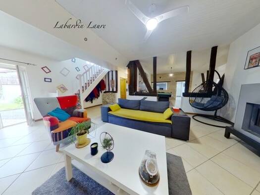 Maison à vendre 355 000 € 9 pièces 5 chambres 300 m² 5 122 m² de terrain Caumont-sur-Garonne 47430